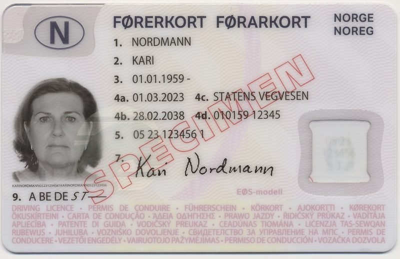 Spesimen av norsk førerkort med eksempeldata Kari Nordmann